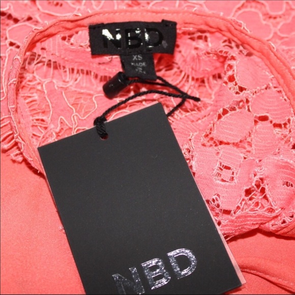 NBD Pink Floral Scallop Lace Fringe Cross-Back Halter Crop Top XSmall - Picture 16 of 16